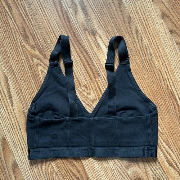 Lululemon Soulful Bra size 4 Black - Picture 3 of 5